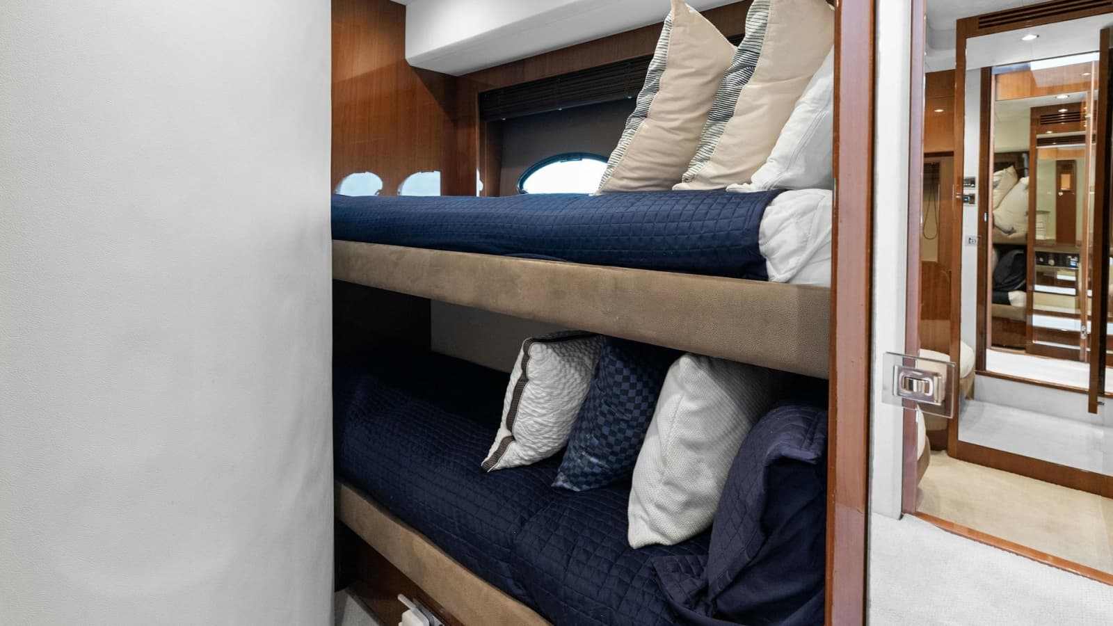 2016 Princess 64 Flybridge - Photo 58
