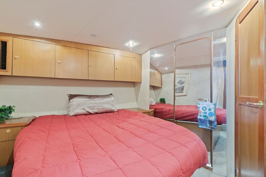 2001 Ocean Yachts 52 SS