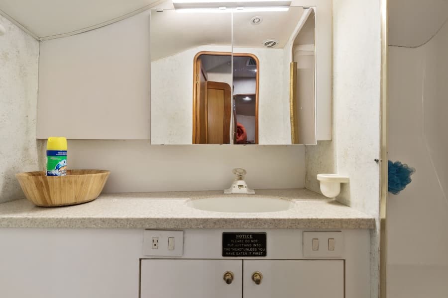 2001 Ocean Yachts 52 SS