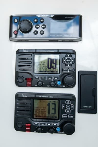 2011 Invincible 42CC