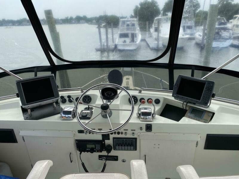 1983 Tollycraft Aft Cabin