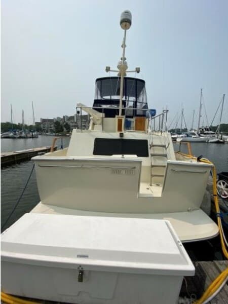 1983 Tollycraft Aft Cabin