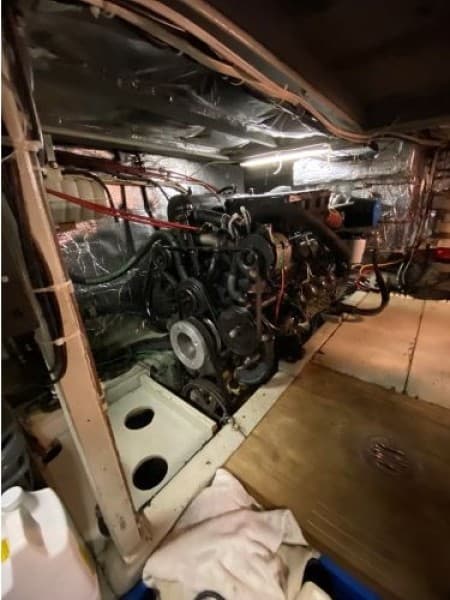 1983 Tollycraft Aft Cabin