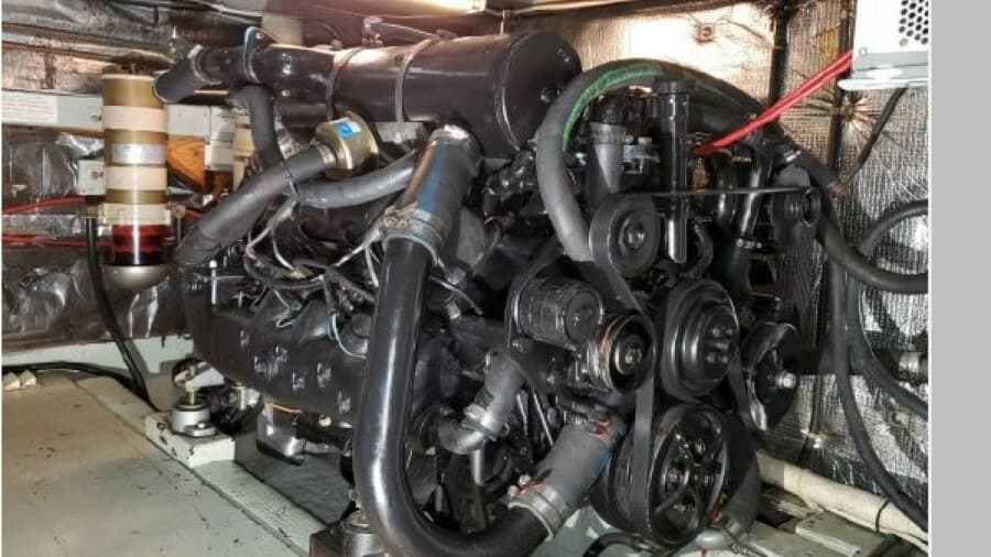 1983 Tollycraft Aft Cabin