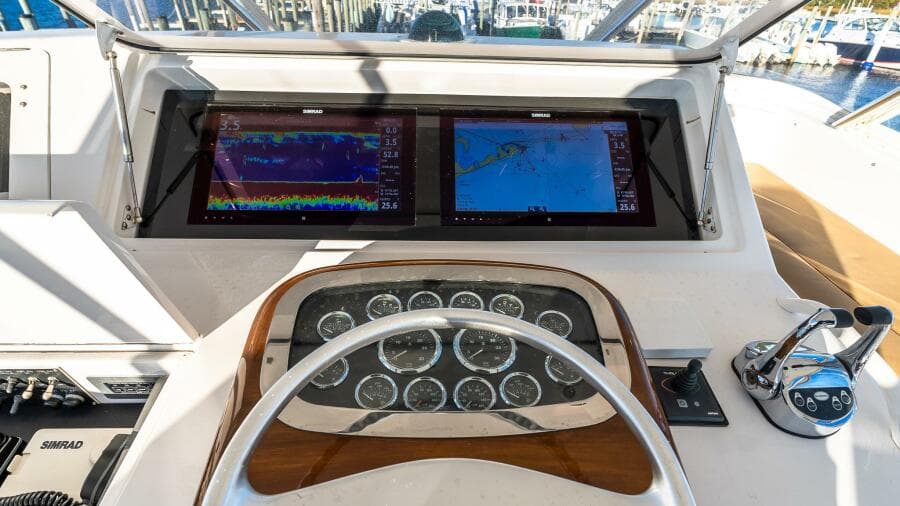 2002 Viking 52 Convertible