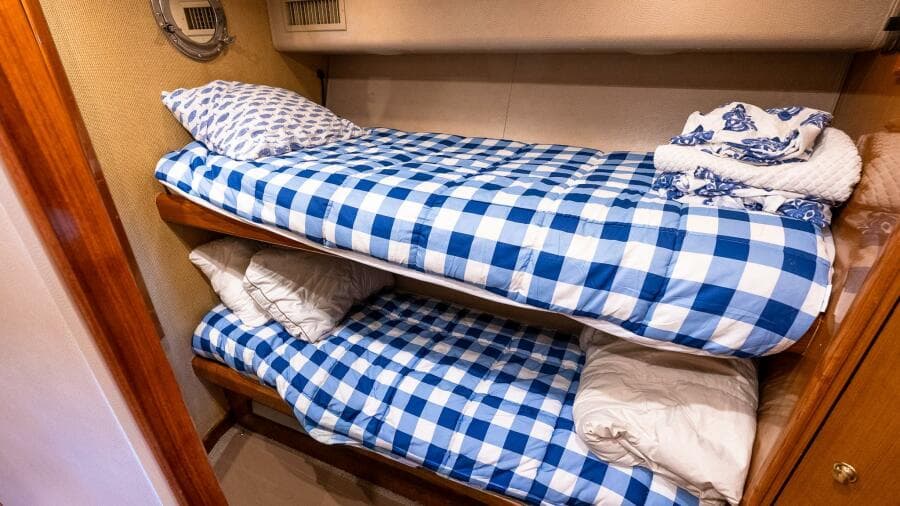 2002 Viking 52 Convertible