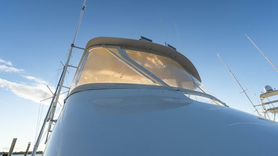 2002 Viking 52 Convertible