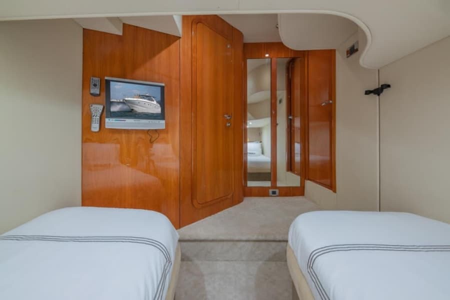 2006 Sunseeker Portofino 46