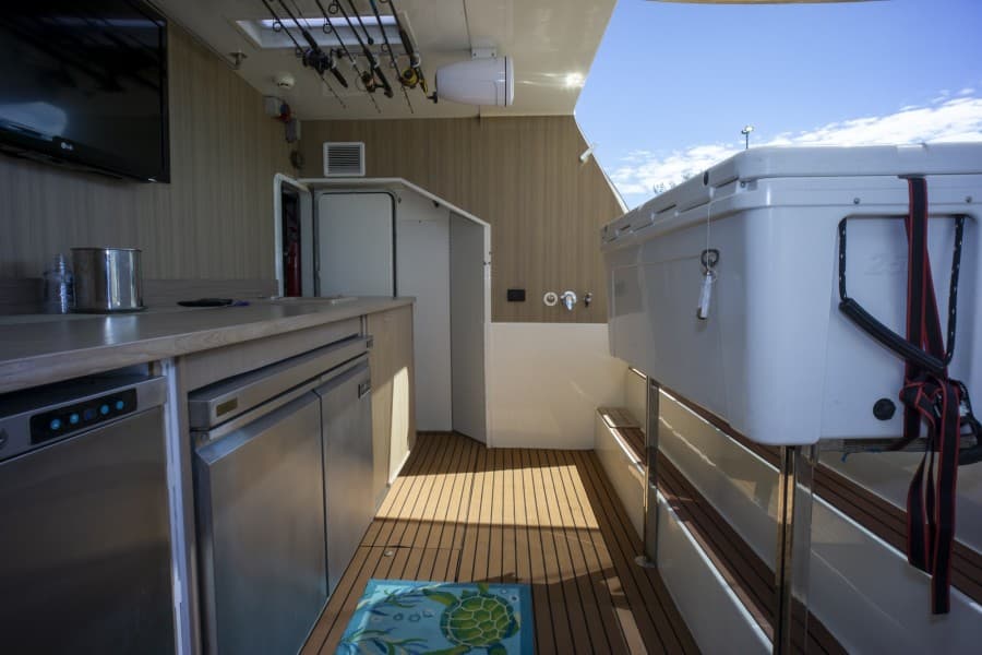 2000 Ferretti Yachts Custom Line 94