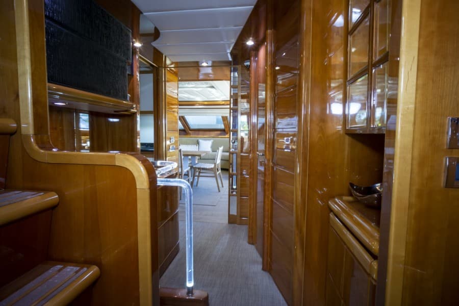 2000 Ferretti Yachts Custom Line 94