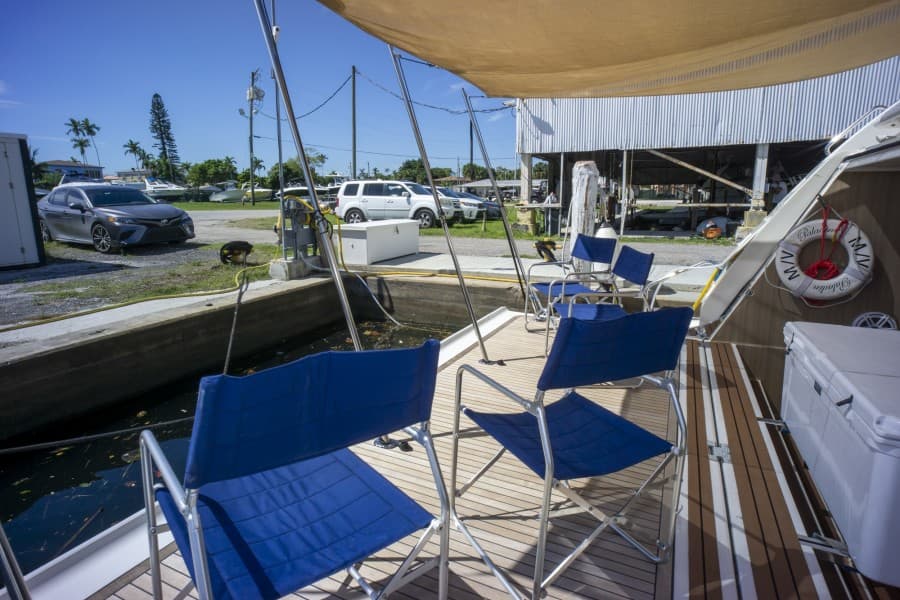 2000 Ferretti Yachts Custom Line 94