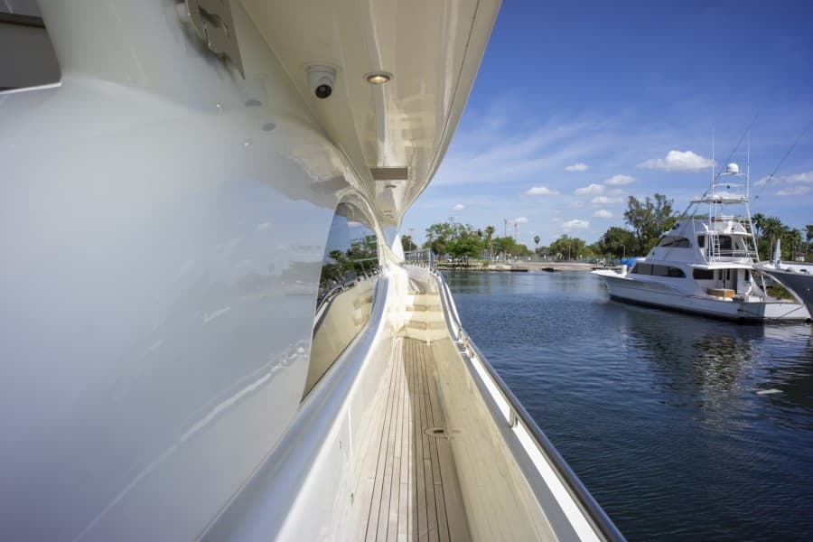 2000 Ferretti Yachts Custom Line 94