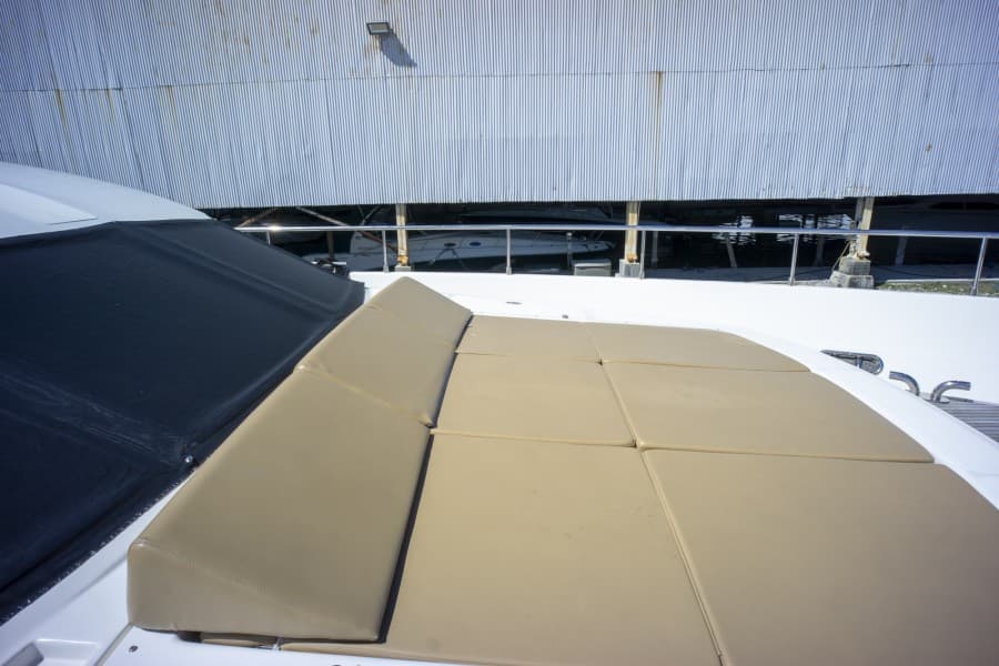 2000 Ferretti Yachts Custom Line 94