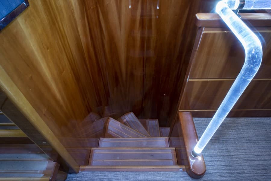 2000 Ferretti Yachts Custom Line 94