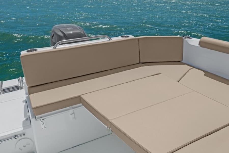 2026 Beneteau Antares 7