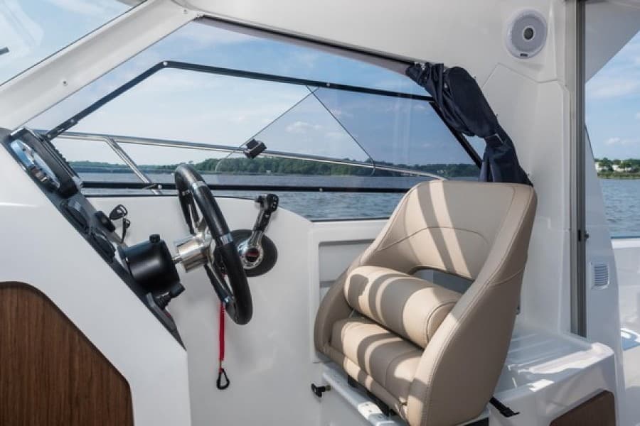 2026 Beneteau Antares 7
