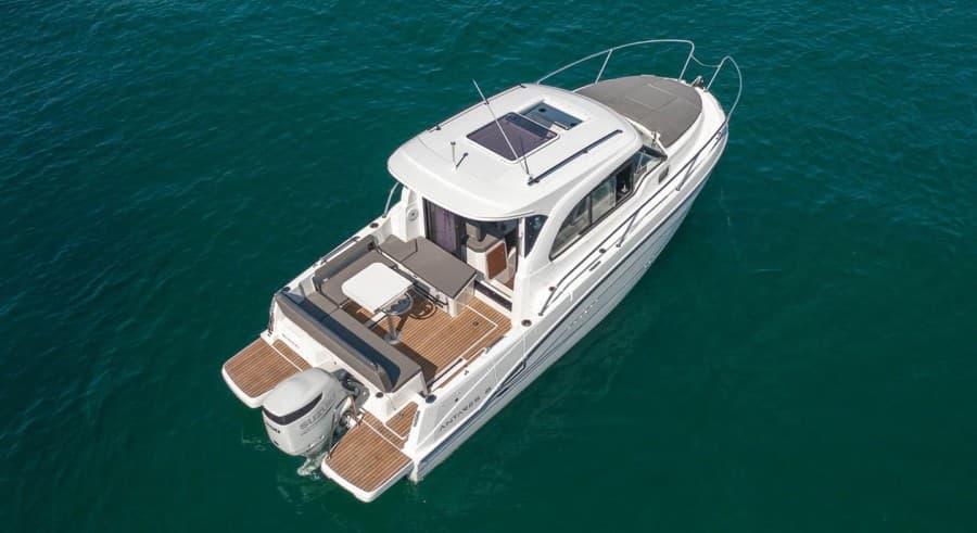 2026 Beneteau Antares 8