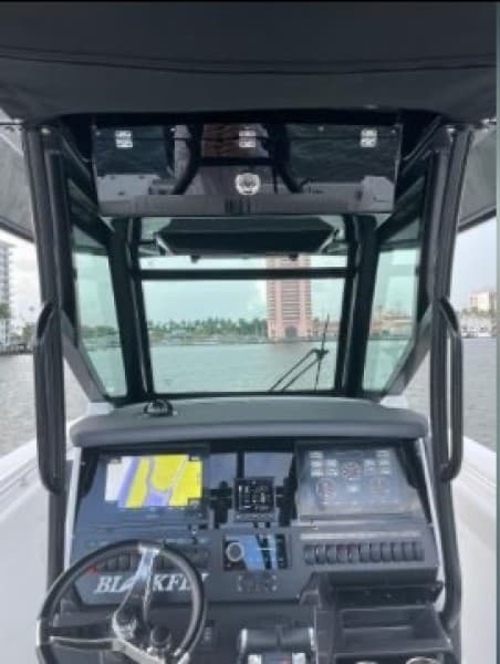 2022 Blackfin 272 CC