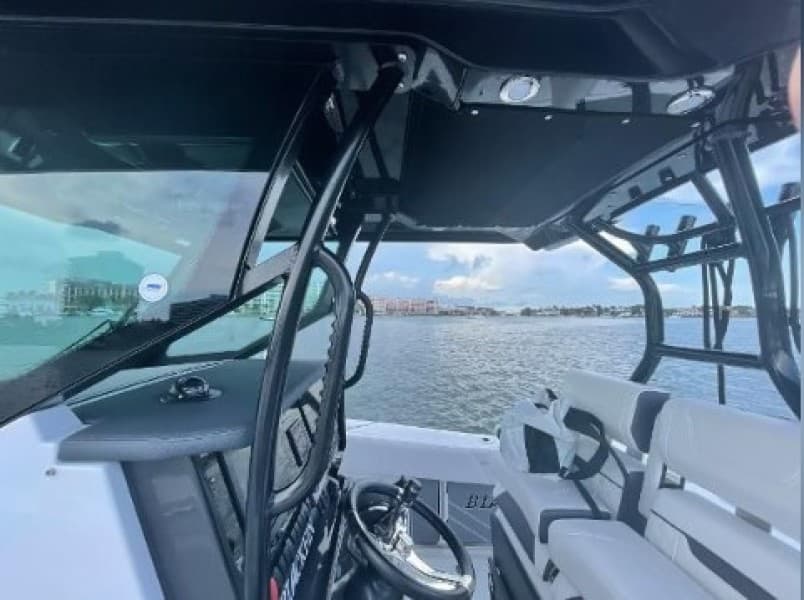 2022 Blackfin 272 CC