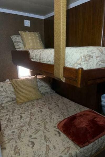 1983 Knight & Carver Custom Trideck