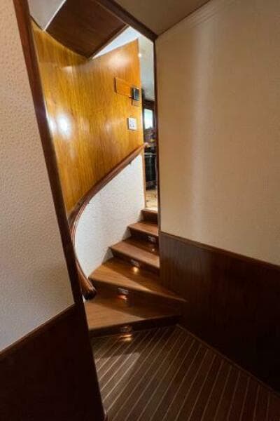 1983 Knight & Carver Custom Trideck