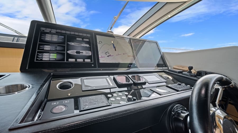 2013 Sunseeker 80 Predator