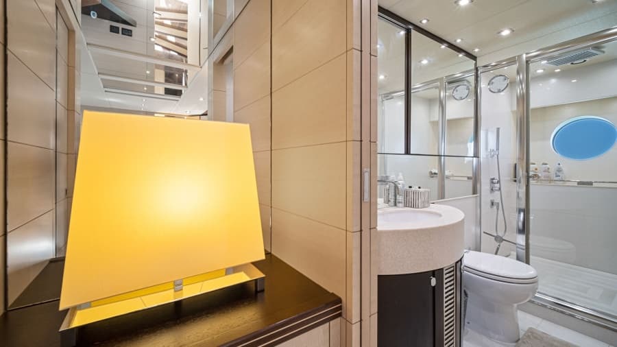 2013 Sunseeker 80 Predator