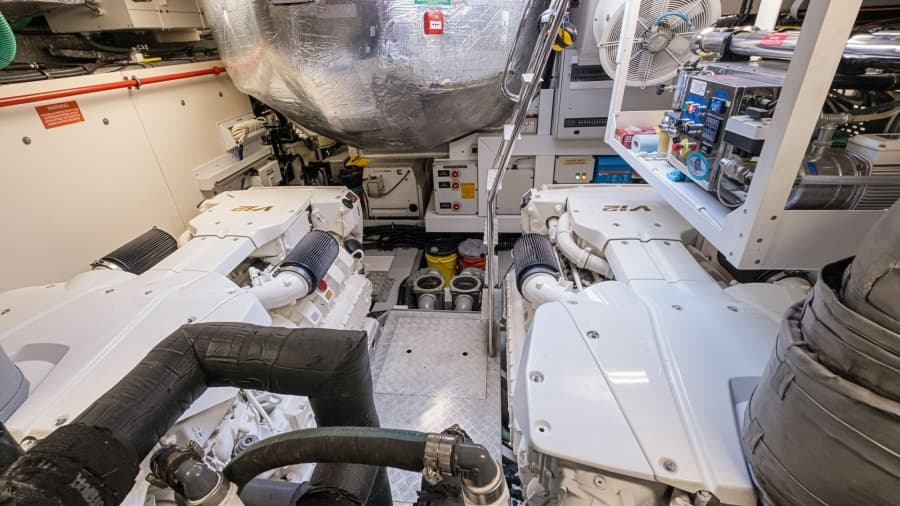 2013 Sunseeker 80 Predator