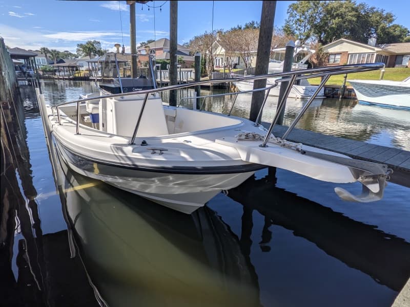 1998 Boston Whaler 23 Outrage