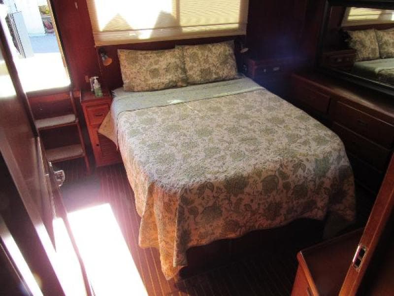 1987 Offshore Yachts Yachtfisher CPMY