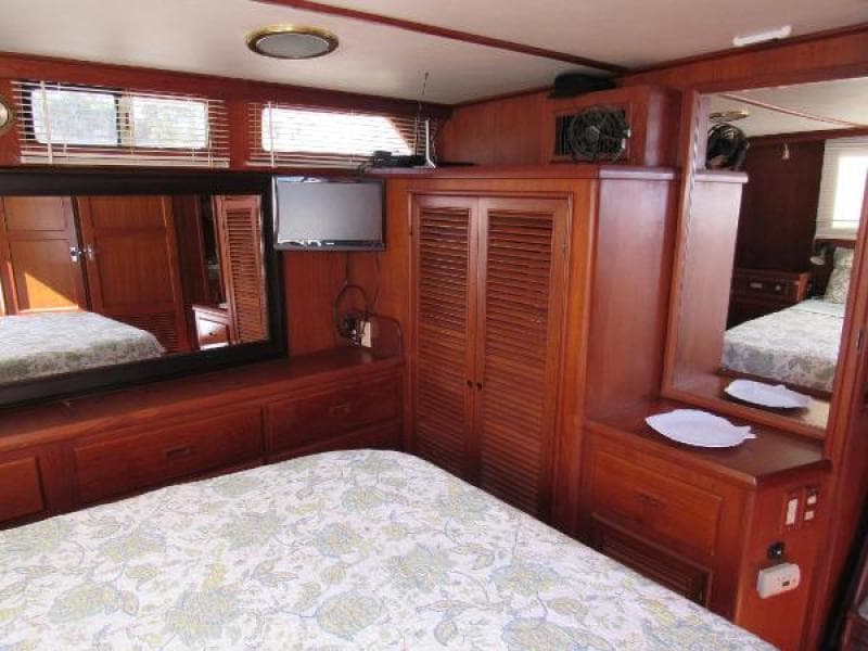 1987 Offshore Yachts Yachtfisher CPMY