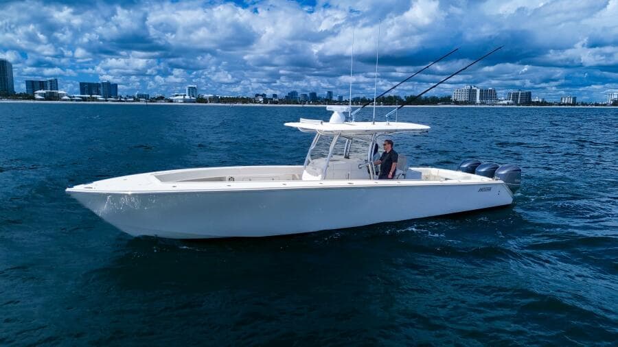 2018 Jupiter 38 FS