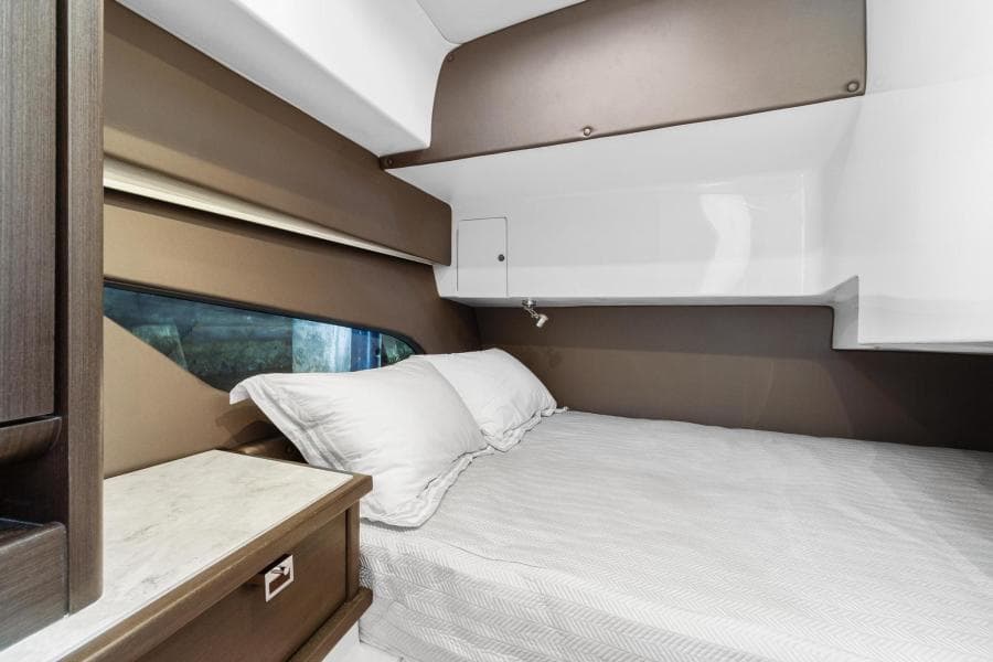 2021 Intrepid 438 Evolution