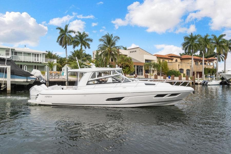 2021 Intrepid 438 Evolution