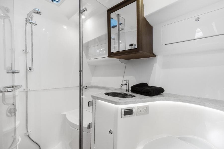 2021 Intrepid 438 Evolution