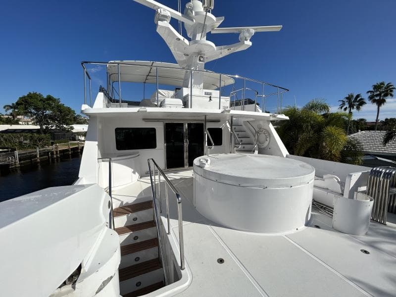 2002 President 100 Motor Yacht