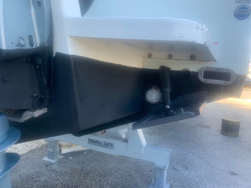 2010 Regulator 26 Forwarding Seating