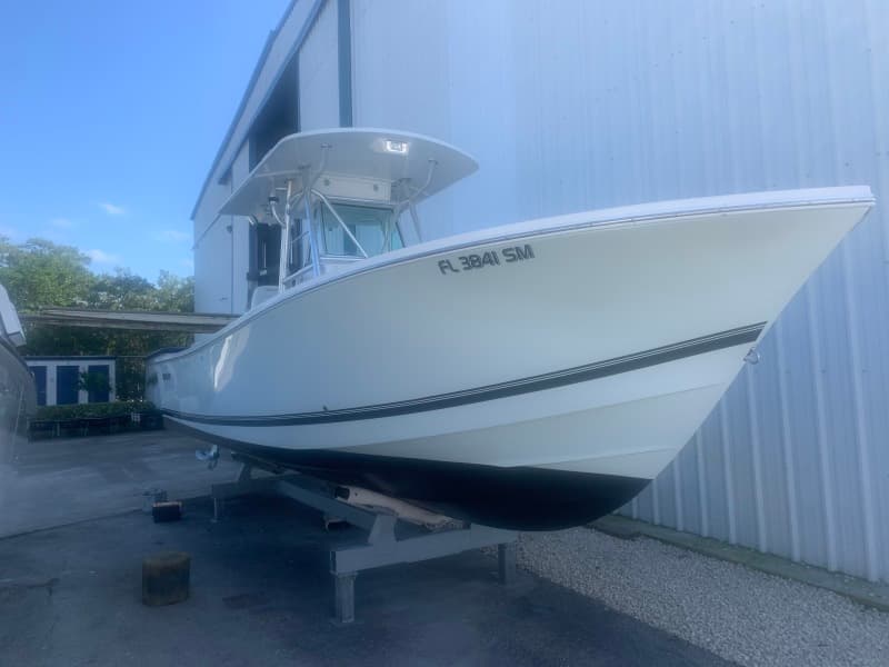 2010 Regulator 26 Forwarding Seating