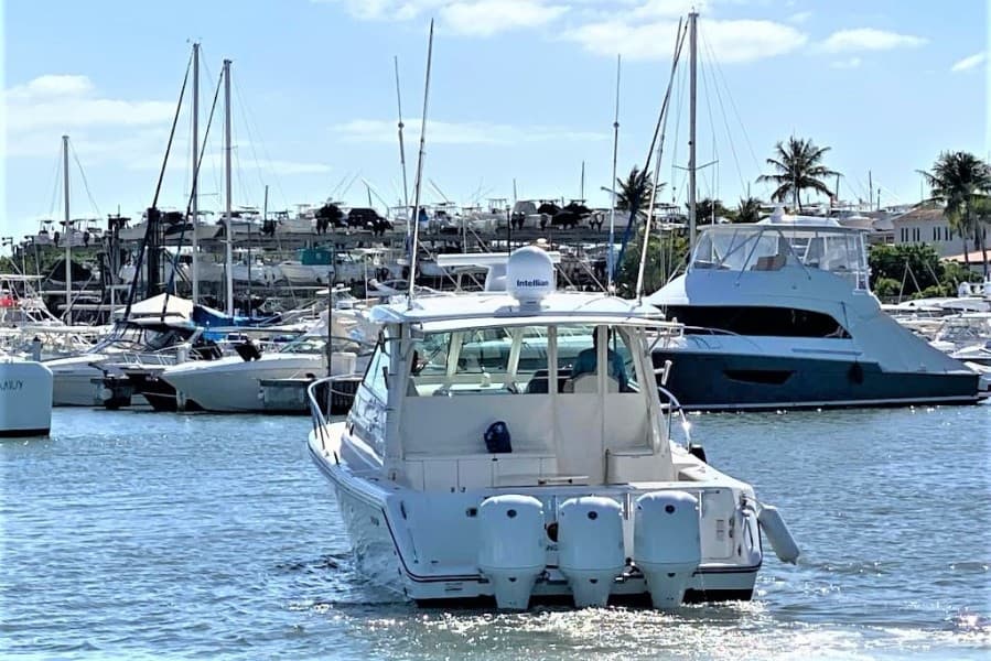 2018 Pursuit OS 385 Offshore