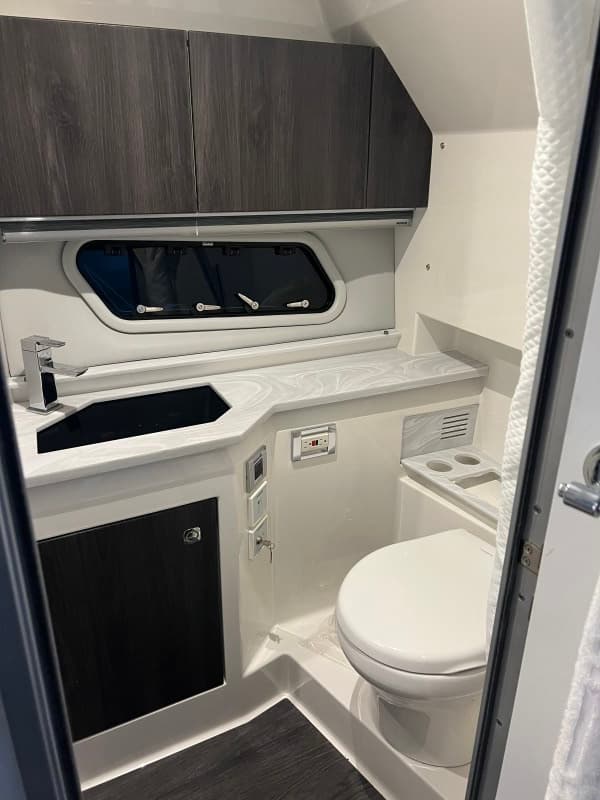 2021 Formula 380 Super Sport Crossover OB