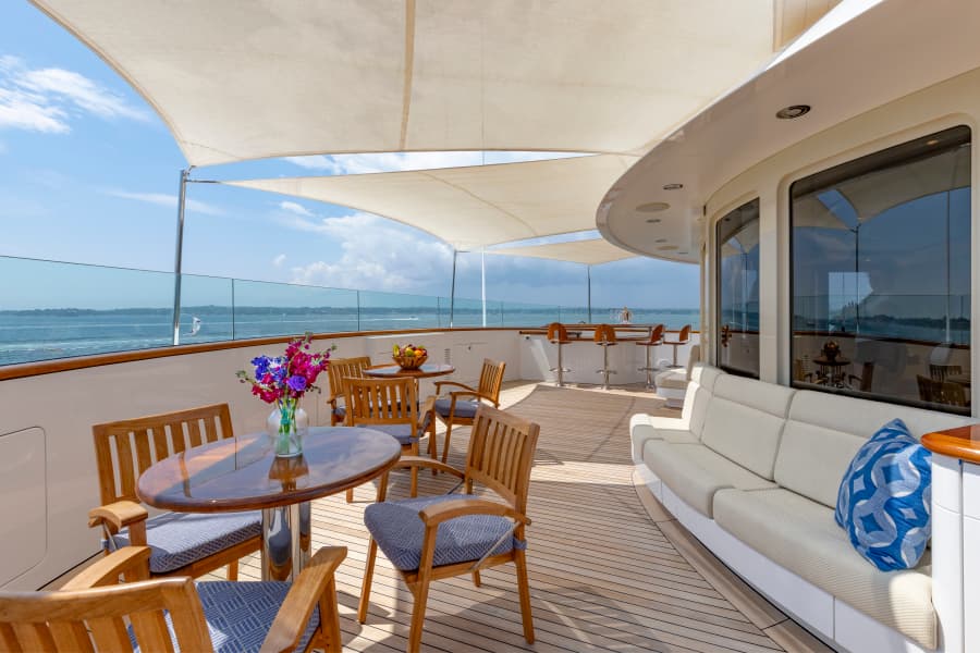 LAUREL 240'/73.15m Delta 2006/2014