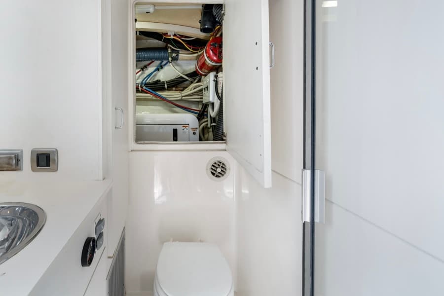 2006 Marquis 65 Pilothouse