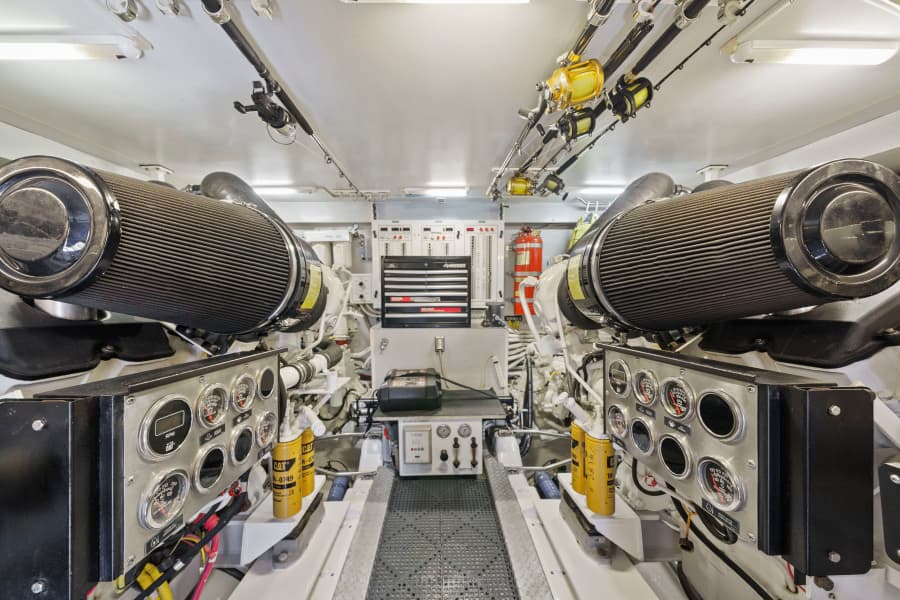 2006 Marquis 65 Pilothouse