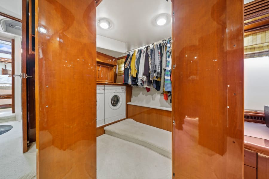 2006 Marquis 65 Pilothouse