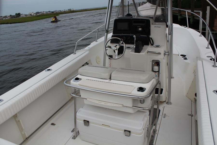 1999 Boston Whaler 23 Outrage