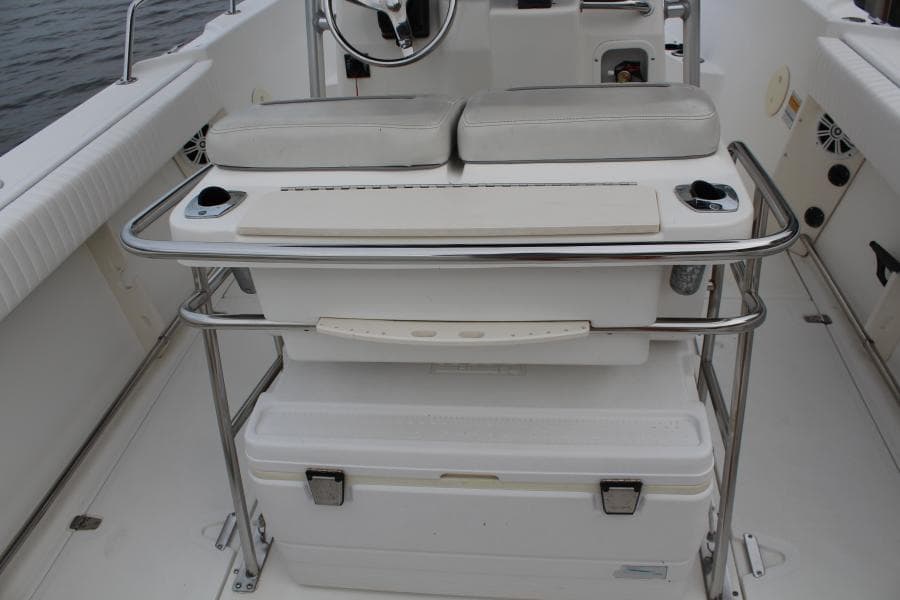 1999 Boston Whaler 23 Outrage