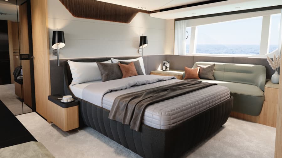 2022 Fairline Squadron 68