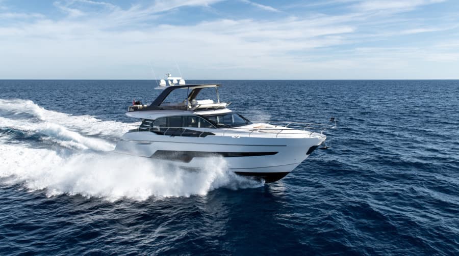 2022 Fairline Squadron 68