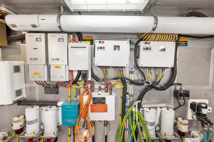 2006 Jefferson Starship Pilothouse