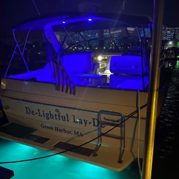 1988 Sea Ray 340 Express Cruiser